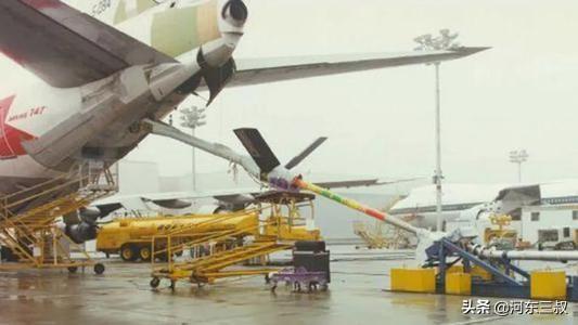 国产加油机硬管加油视频